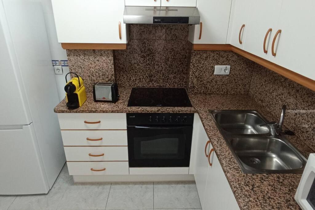 Apartamento Centrico En La Playa Con Piscina. Peñíscola Eksteriør billede